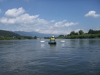 千曲川のカヌー