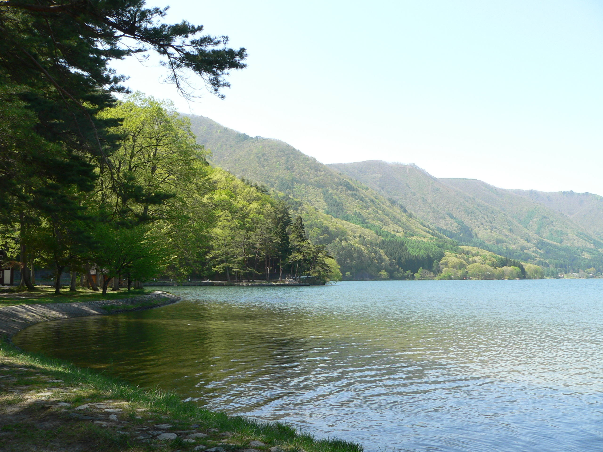 アウトドア その他 木崎湖 モダンボート | 森と湖 | 自然 | トリップアイデア | Go NAGANO 