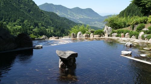 その風景も一期一会 露天風呂が絶景の長野県の日帰り温泉4選