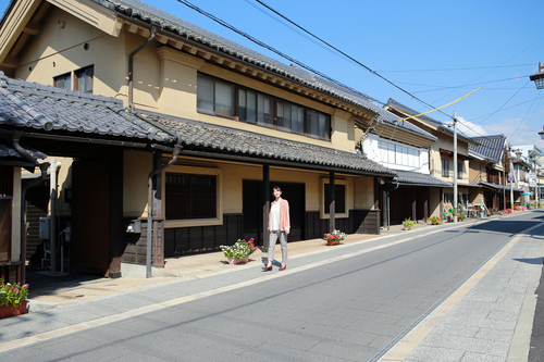 近代製糸の町・須坂へ 蔵の町並みに古きを学ぶ