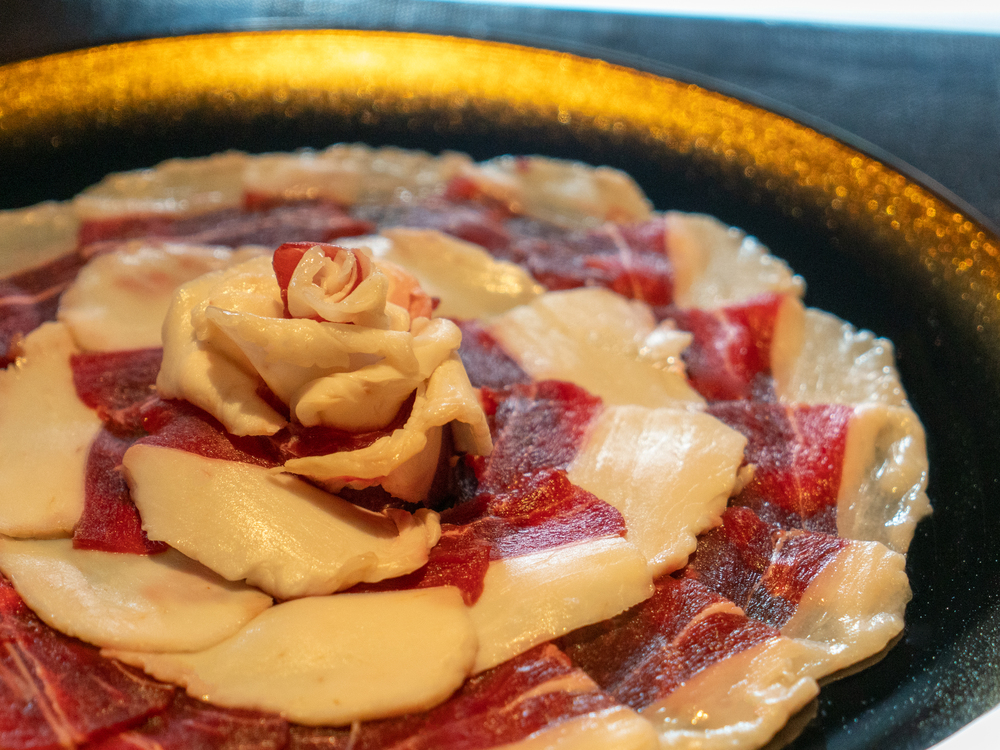 木曽の冬山の恵み「ツキノワグマ」を堪能する特別料理を提供開始