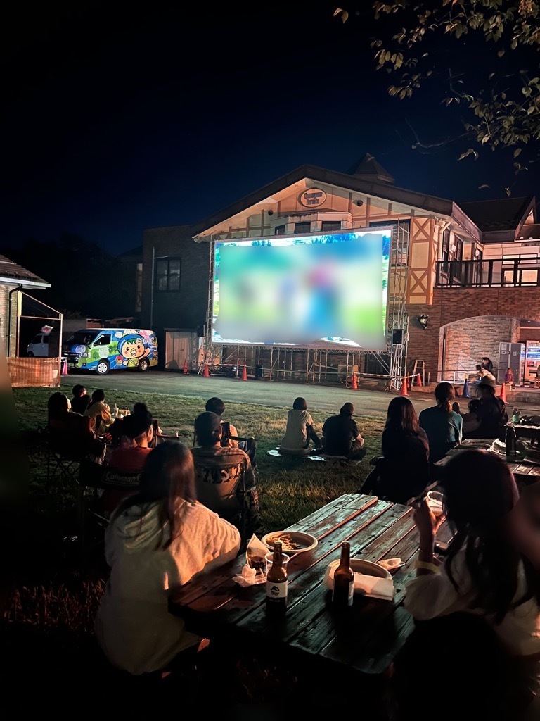 森の映画館　18：30～<br />
※映画鑑賞には、事前申込みが必要ですが、申込みはすでに終了しています。