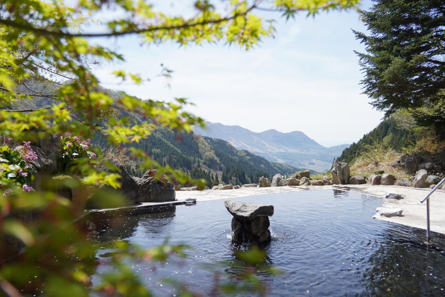 絶景露天風呂「馬曲温泉」
