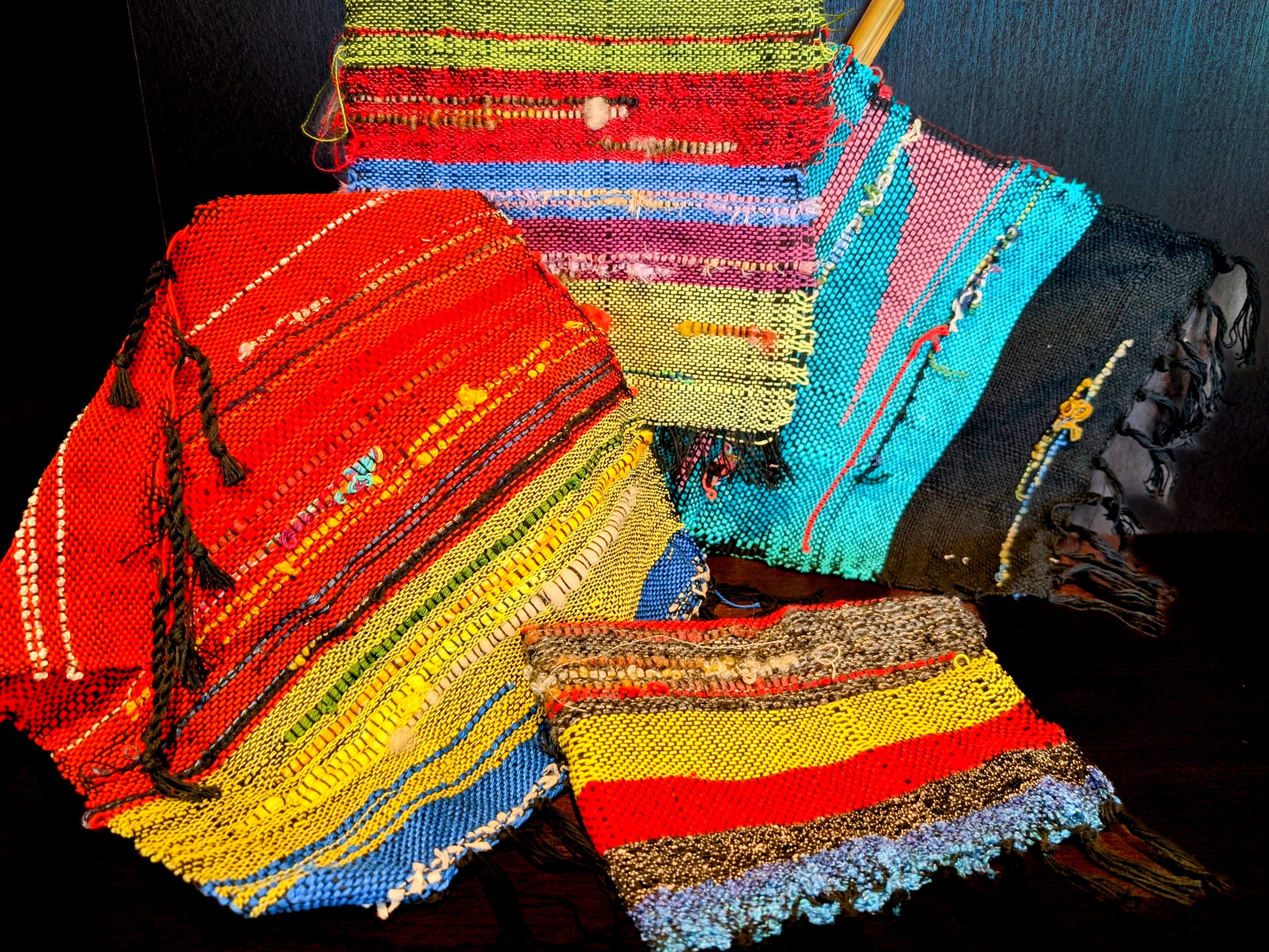 11/9(日)：織機でカンタン手織りのタペストリー作り