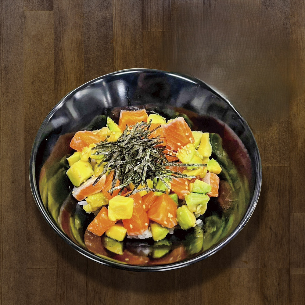 信州サーモンのポキ丼【2025-26ゲレ食：飯山・野沢・志賀・長野エリア】