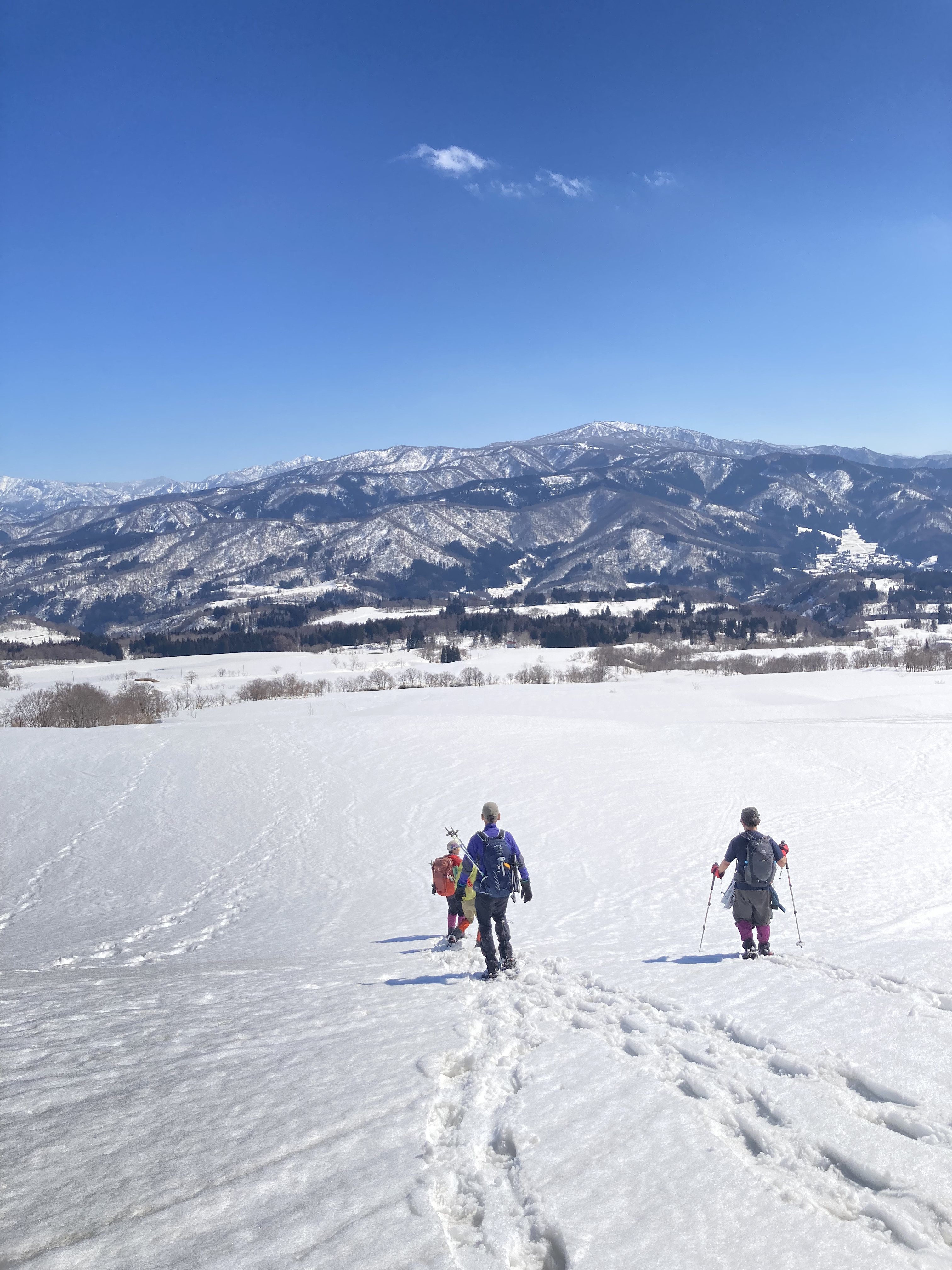 イベント期間中は土・日を中心にバリエーション豊かなガイド付きツアーを開催。最新スノーシューを履いてツアーも試乗も楽しんじゃおう！