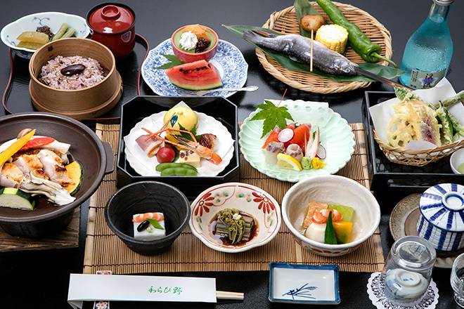 長野県の食材を使った季節の懐石と高山村のワインを一緒にお召し上がりください ※画像はイメージです